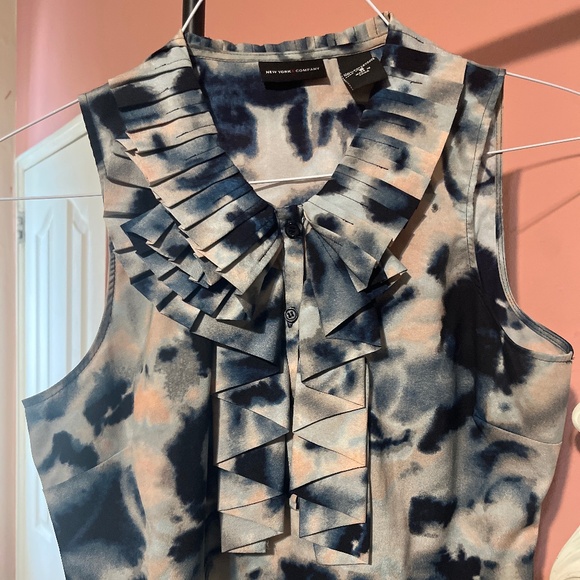Ruffled Collar Sleeveless Blouse - Picture 1 of 4